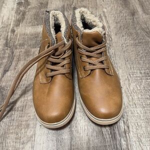 Little boys London Underground shoes